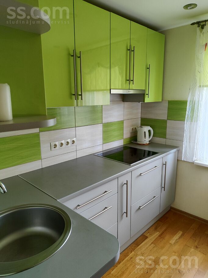 Skolas 3, Nīca, Liepāja un raj., Nīcas pag. — dzivoklis