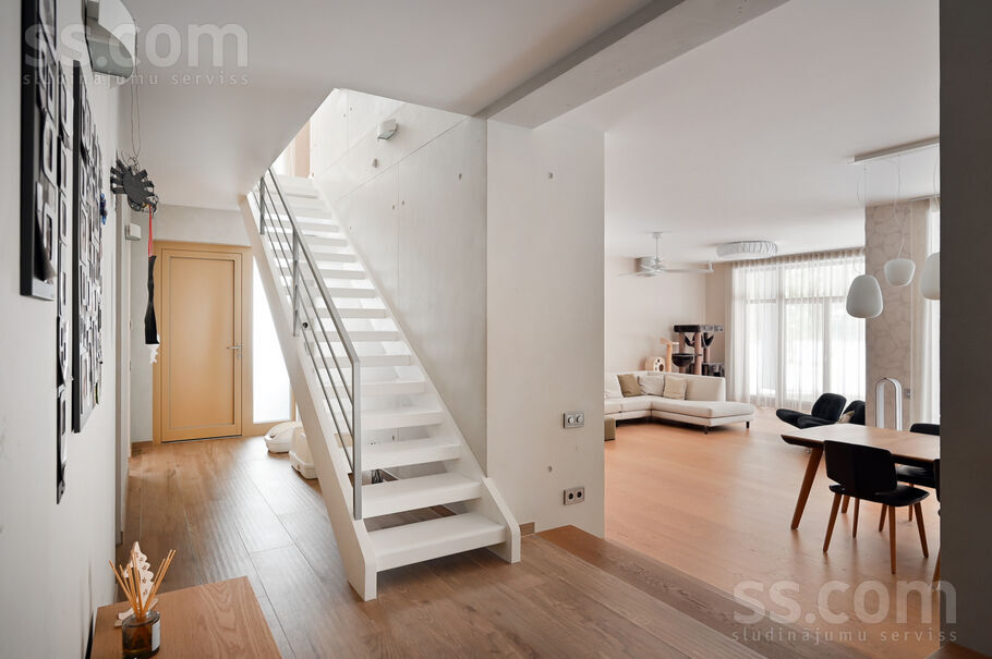 Katrinas 8, Baltezers, Rīgas rajons, Garkalnes nov. — maja