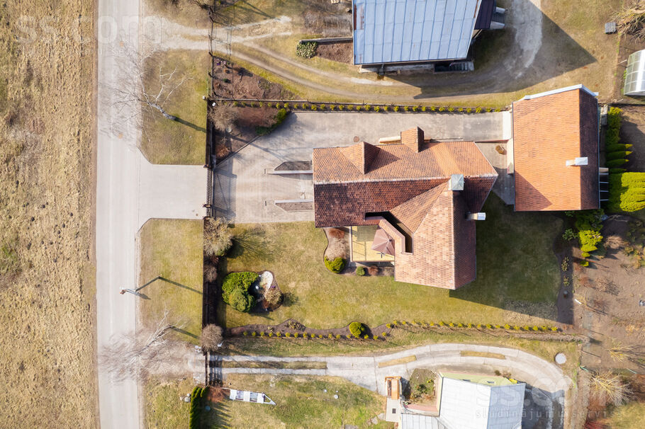 Tulpju iela 11, Katlakalns, Rīgas rajons, Ķekavas pag. — maja