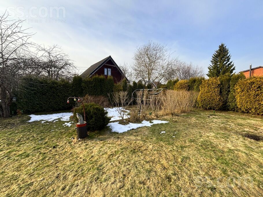 Upeņu 3, Jāņupe, Rīgas rajons, Olaines pag. — maja