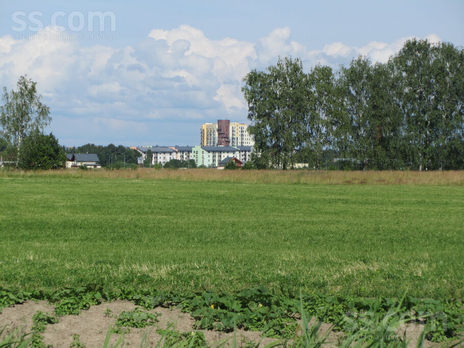 Plostnieku 1, Ādaži, Rīgas rajons, Ādažu nov. — zeme