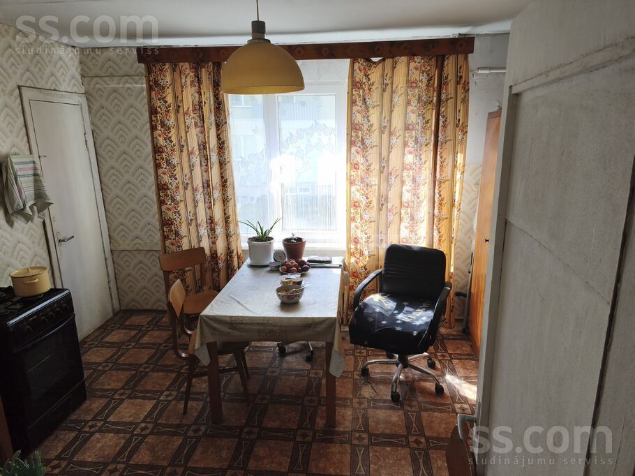 Ošu 7, Augšlīgatne, Cēsis un raj., Līgatnes pag. — dzivoklis