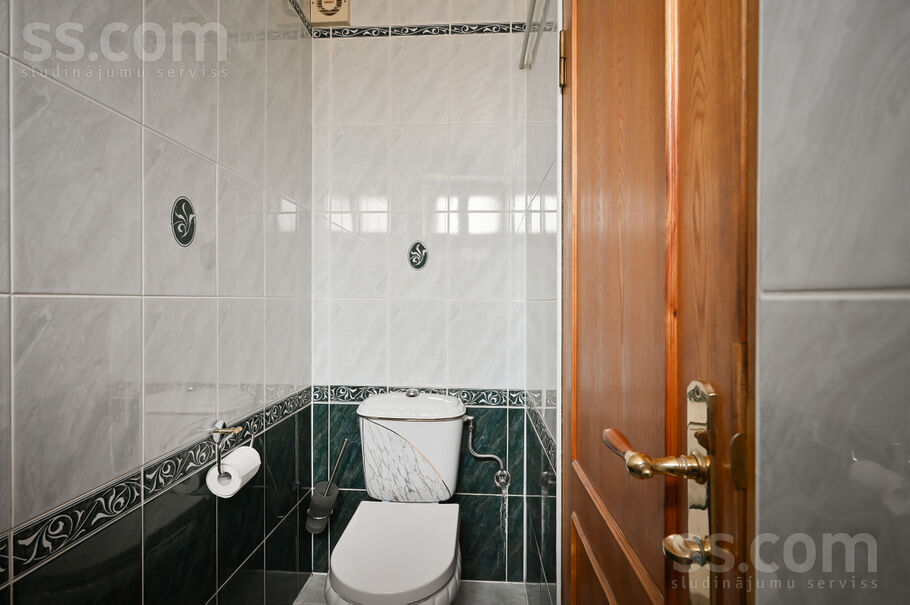 Tulpju iela 11, Katlakalns, Rīgas rajons, Ķekavas pag. — maja