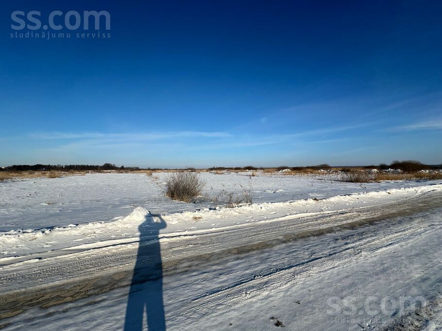 Grīnvalti, Liepāja un raj., Liepāja — zeme