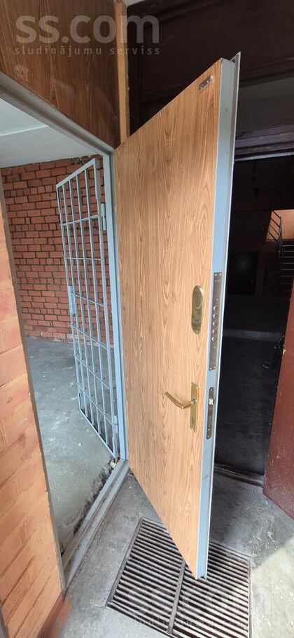 Raina 32, Ludza un raj., Ludza — dzivoklis