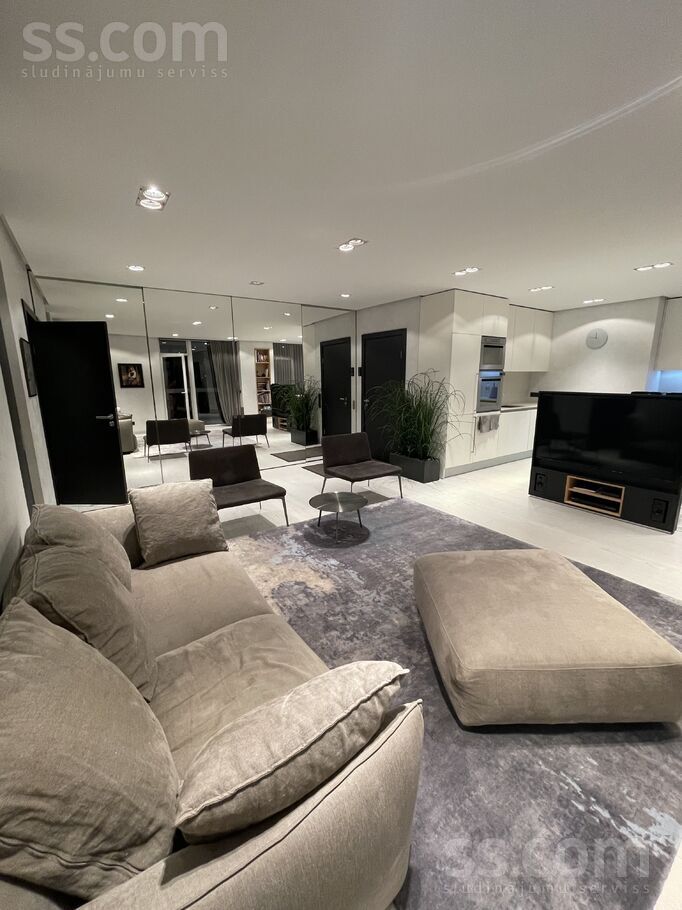 Zemgala gatve 80, Rīga — dzivoklis