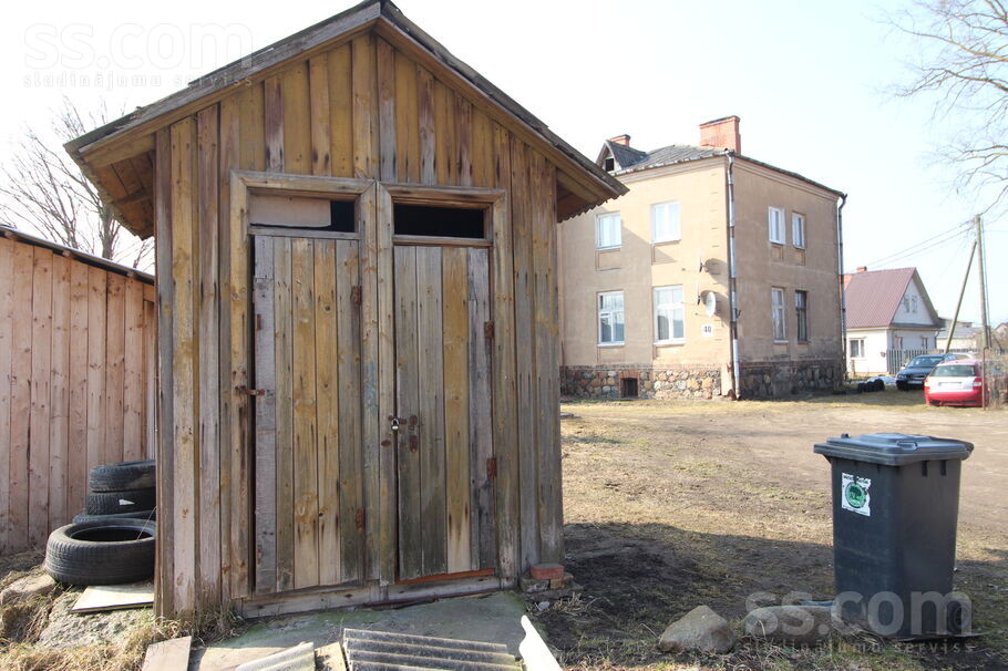 Aptiekas 40, Daugavpils un raj., Daugavpils — dzivoklis