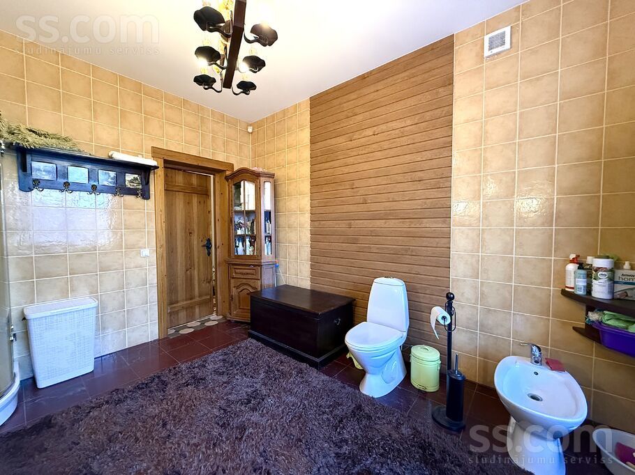 Planīcas 13, Rīga — maja