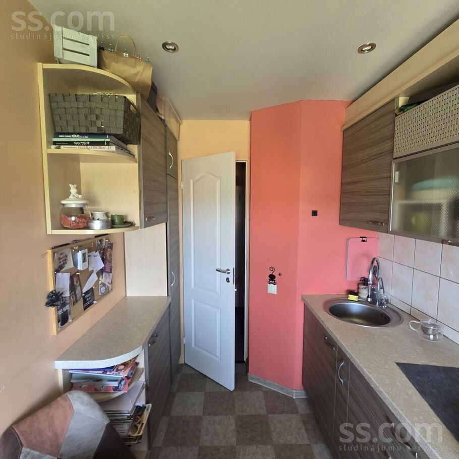 72 28, Ventspils un raj., Ventspils — dzivoklis