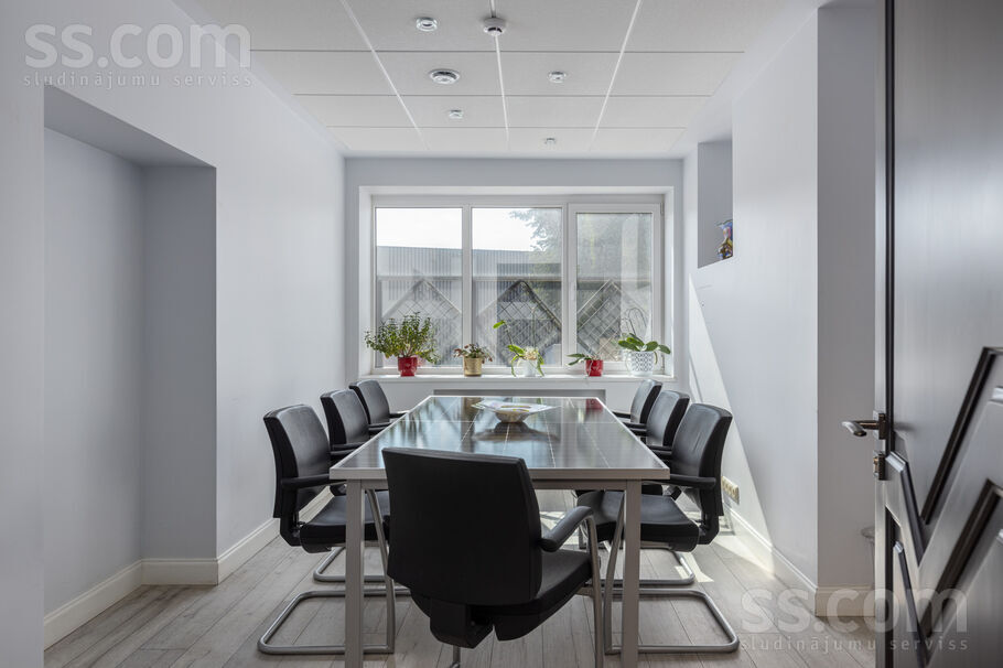 Sadovņikova 21, Rīga — birojs