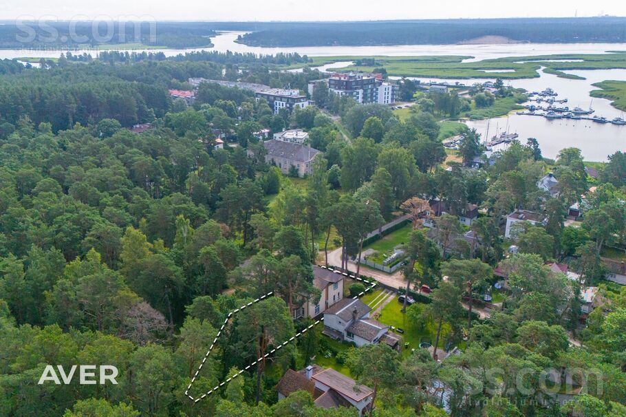 Kuģu iela 15, Jūrmala — maja