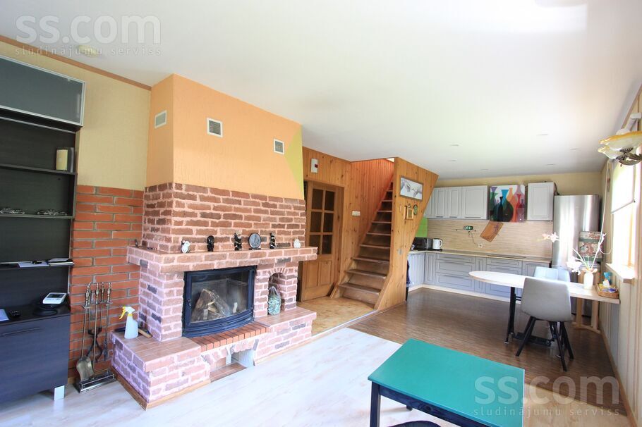 Ziemas 7, Krustkalni, Rīgas rajons, Ķekavas pag. — maja