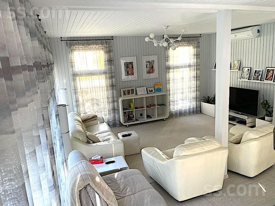 Meža prospekts 79, Jūrmala — maja