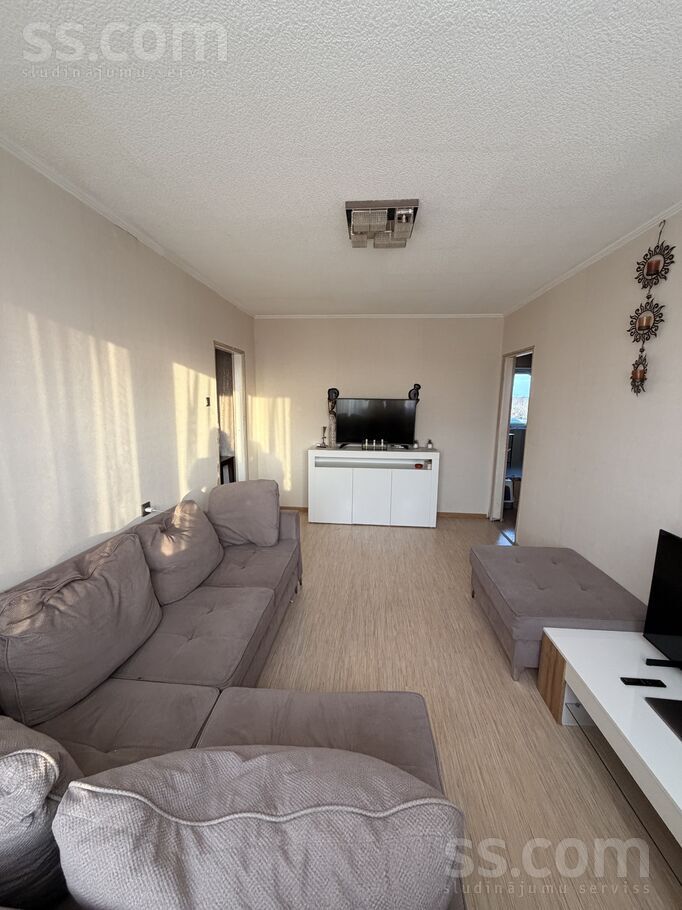 32 32, Jelgava un raj., Jelgava — dzivoklis