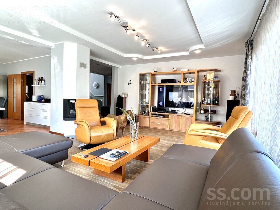 Līvkalna 14, Rīgas rajons, Sigulda — maja