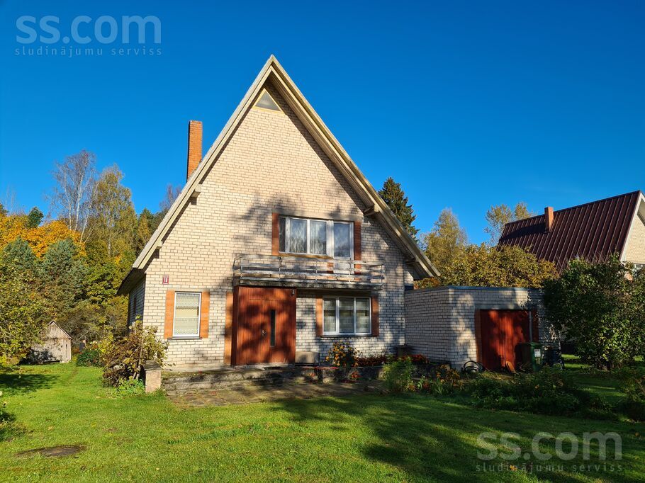 Daugavas iela 18, Jumprava, Ogre un raj., Jumpravas pag. — maja