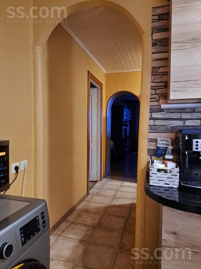 Stacijas 18, Limbaži un raj., Limbaži — dzivoklis