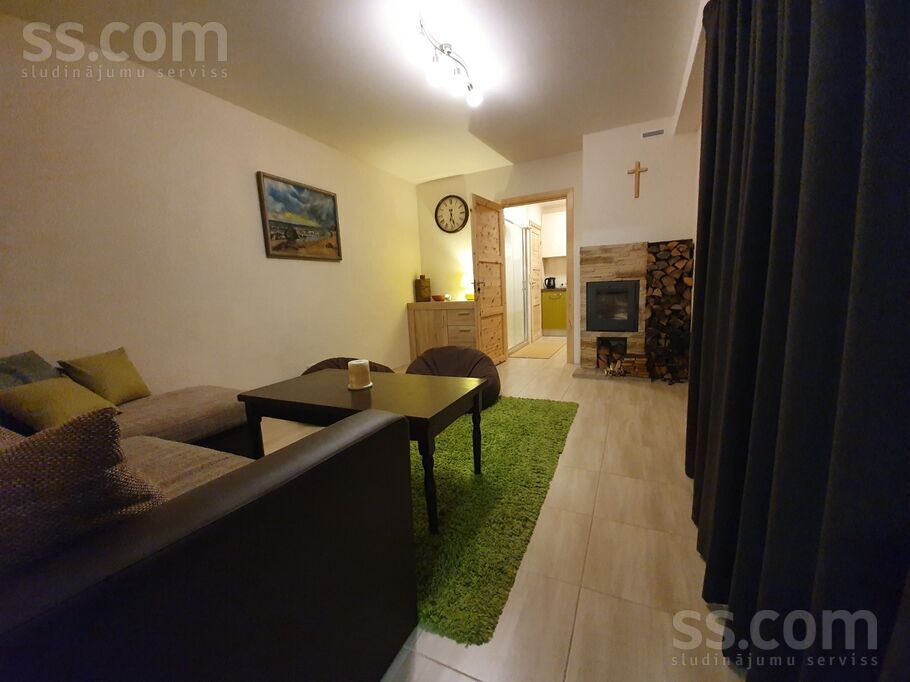 Trīsciema 5. līnija 4, Rīga — maja