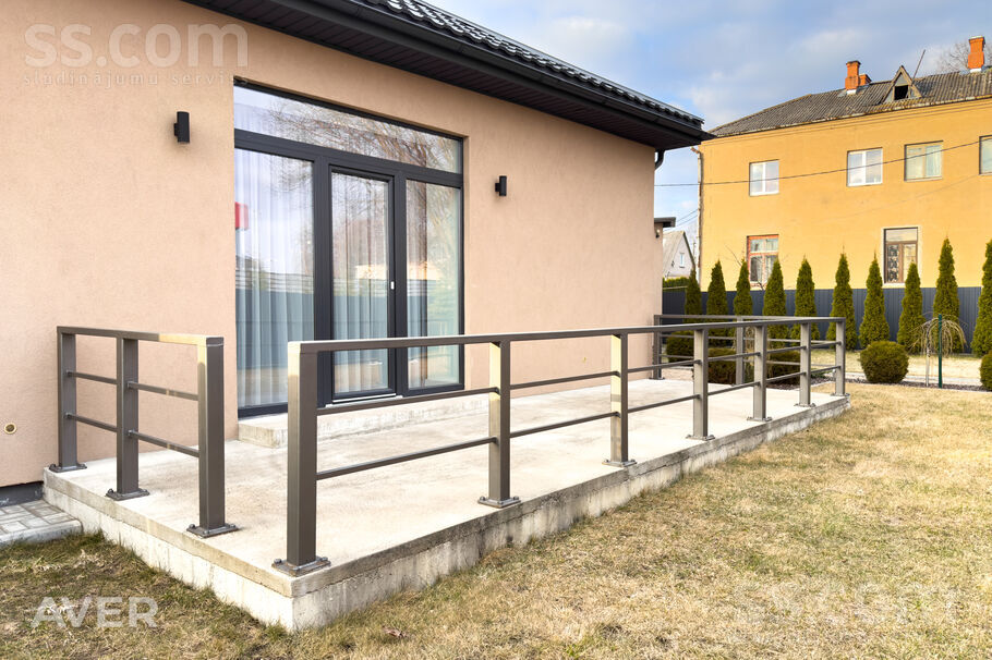 Oškalna 49a, Daugavpils un raj., Daugavpils — maja