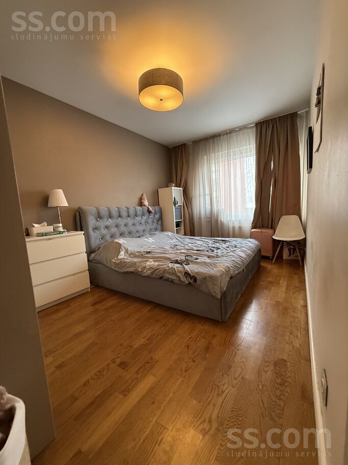 Jāna Pliekšāna 90, Jūrmala — dzivoklis