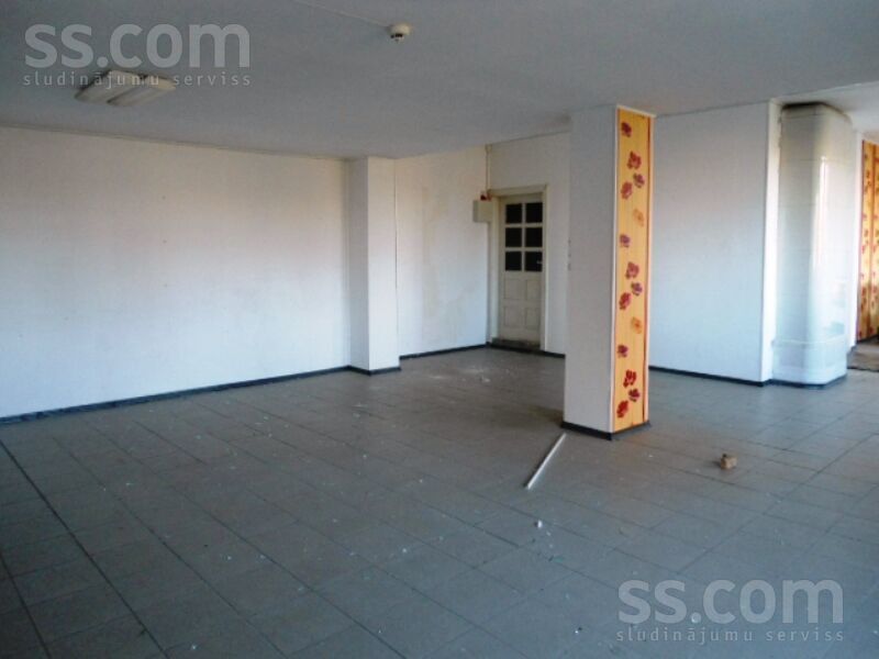 Raiņa 1, Valka un raj., Valka — telpa