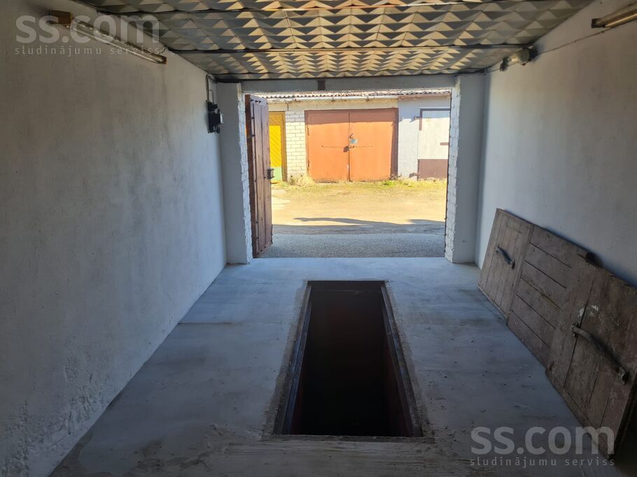 Rūpniecības iela 77f, Jelgava un raj., Jelgava — telpa