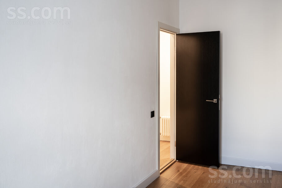 Mūrnieku 12a, Rīga — dzivoklis