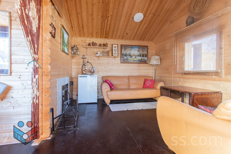 Lefkoju 17, Ziedonis, Rīgas rajons, Ķekavas pag. — maja