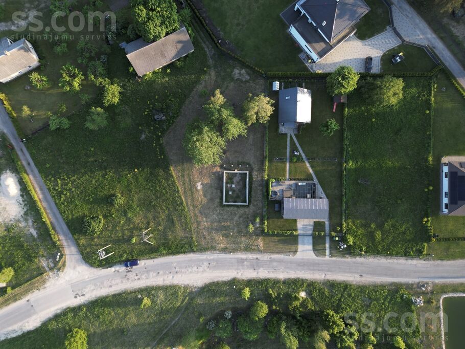 Kalnakurzemnieki, Tīnūži, Ogre un raj., Ikšķiles l. t. — zeme