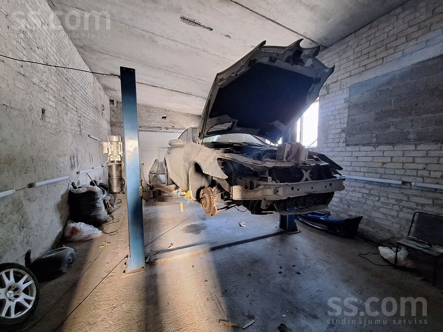 Meža ceļš 2, Raubēni, Jelgava un raj., Cenu pag. — telpa