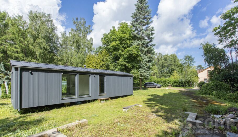 Brūkleņu iela 2, Jūrmala — zeme