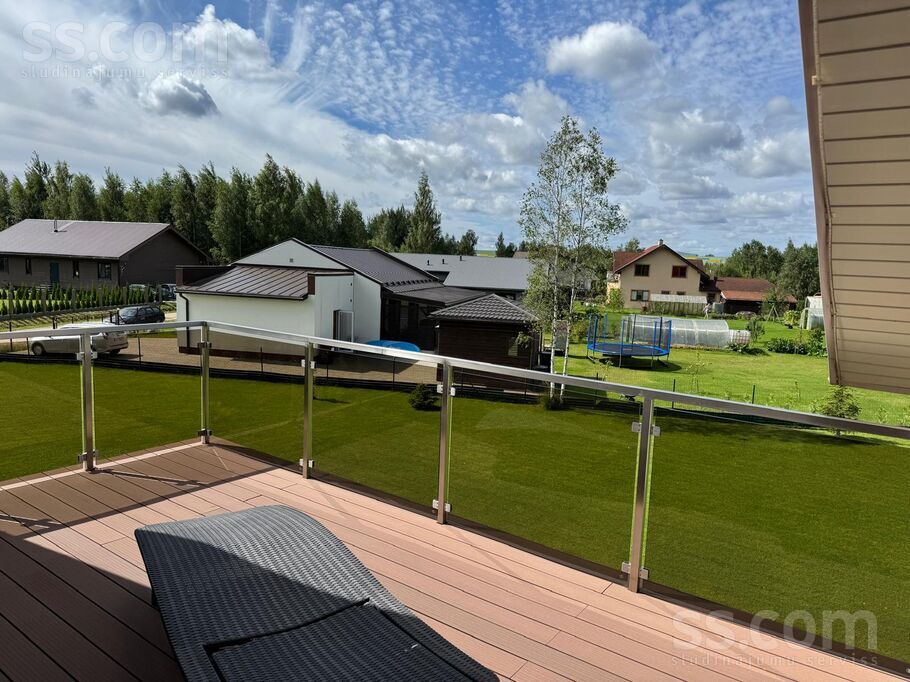 Balto Ķiršu iela 6, Tēraudi, Rīgas rajons, Salaspils l. t. — maja