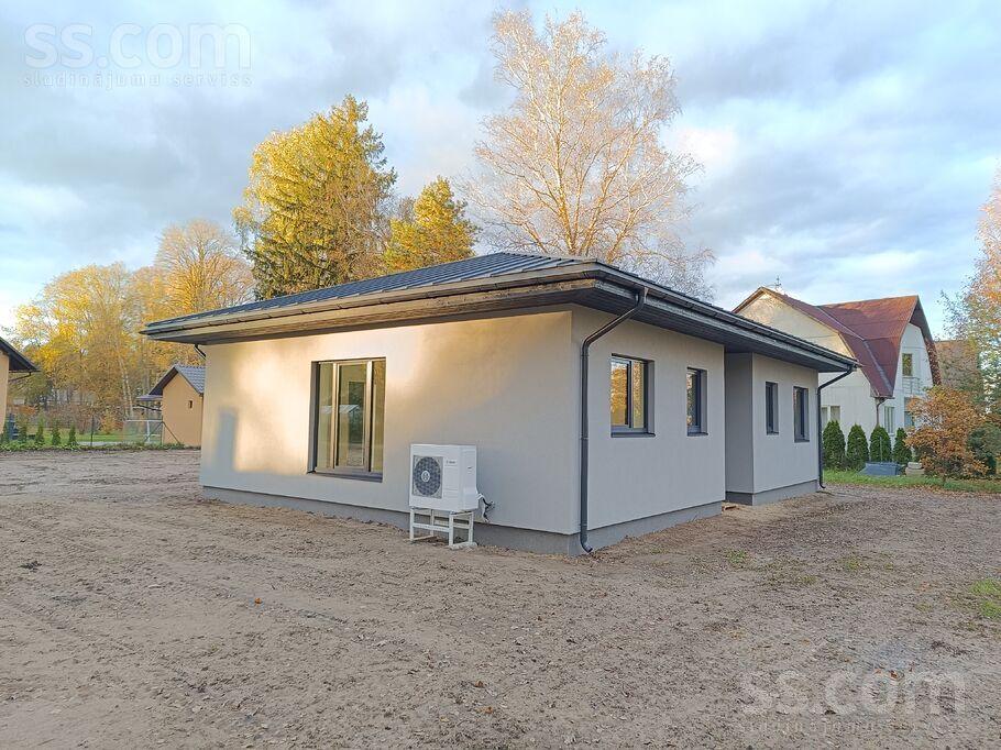 Rembates iela 35a, Ogre un raj., Lielvārde — maja