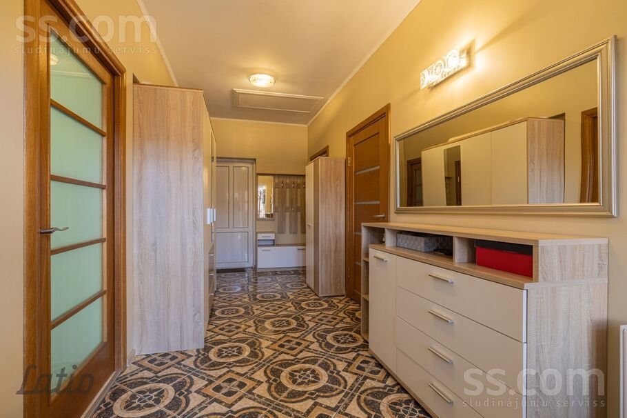 Ganību 6, Jēkabpils un raj., Jēkabpils — maja