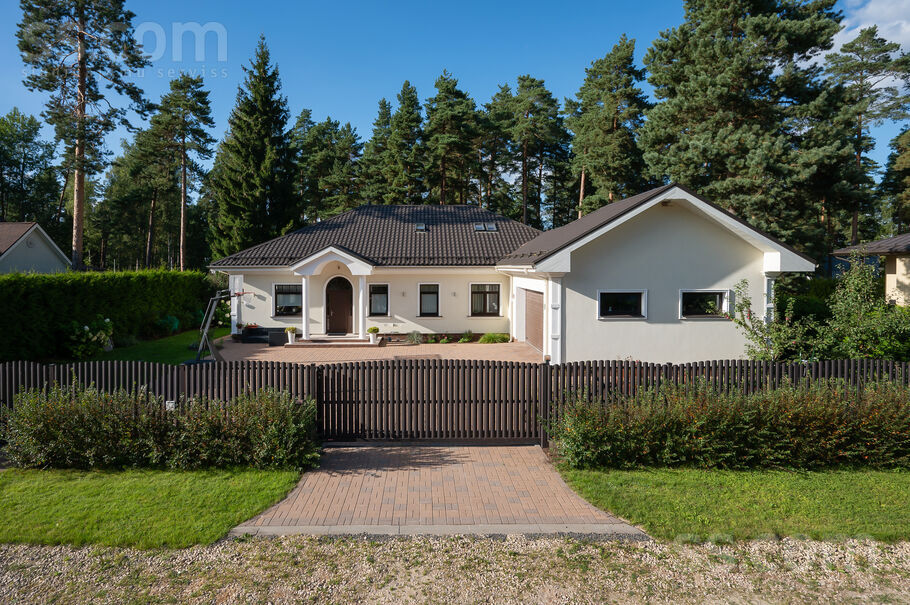 Maijrožu iela 4, Sunīši, Rīgas rajons, Garkalnes nov. — maja