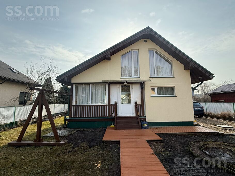 Medus iela 21, Garupe, Rīgas rajons, Carnikavas nov. — maja