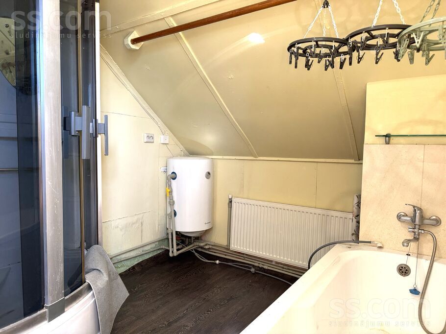 Ezermalas, Jūdaži, Rīgas rajons, Siguldas pag. — maja