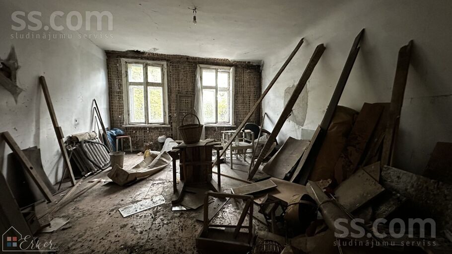 Čaka 107, Rīga — maja