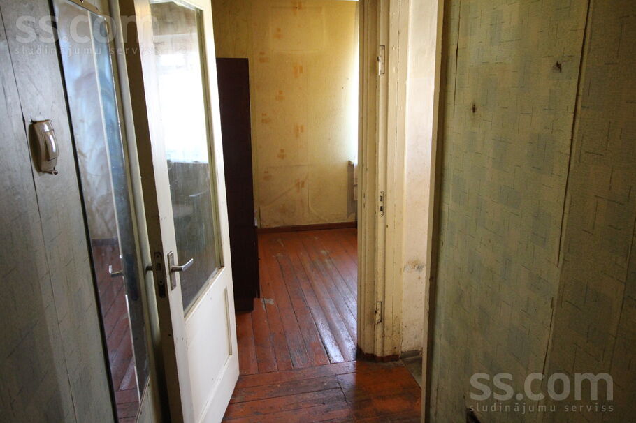 Aptiekas 40, Daugavpils un raj., Daugavpils — dzivoklis