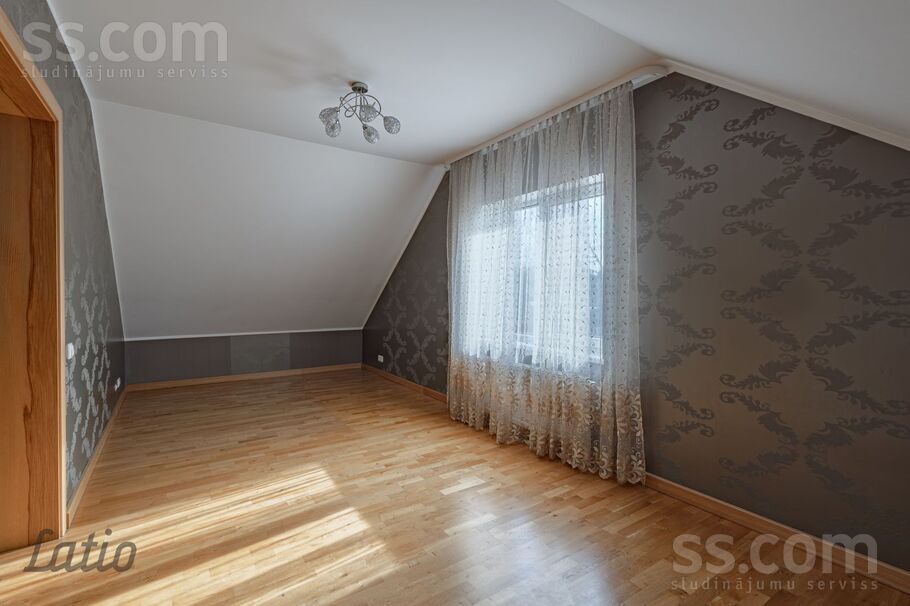 Romas 1a, Jelgava un raj., Jelgava — maja