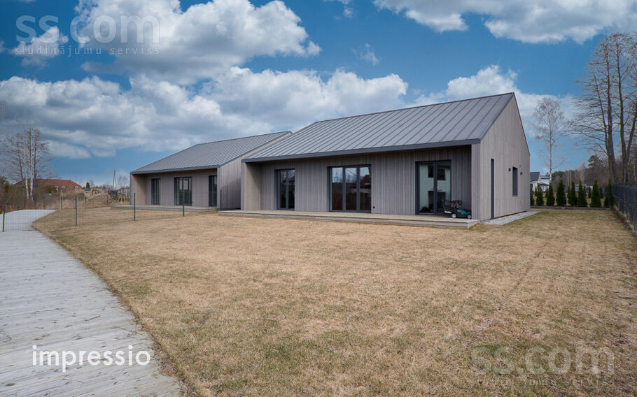 Dreimaņu 19, Mežāres, Rīgas rajons, Babītes pag. — maja