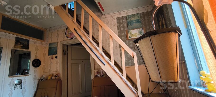 Buru iela 32, Ziemeļblāzma, Limbaži un raj., Skultes pag. — maja