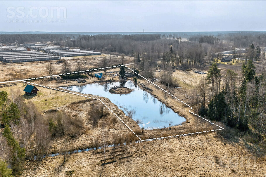 Vakarvēji, Skujnieki, Rīgas rajons, Ķekavas pag. — zeme
