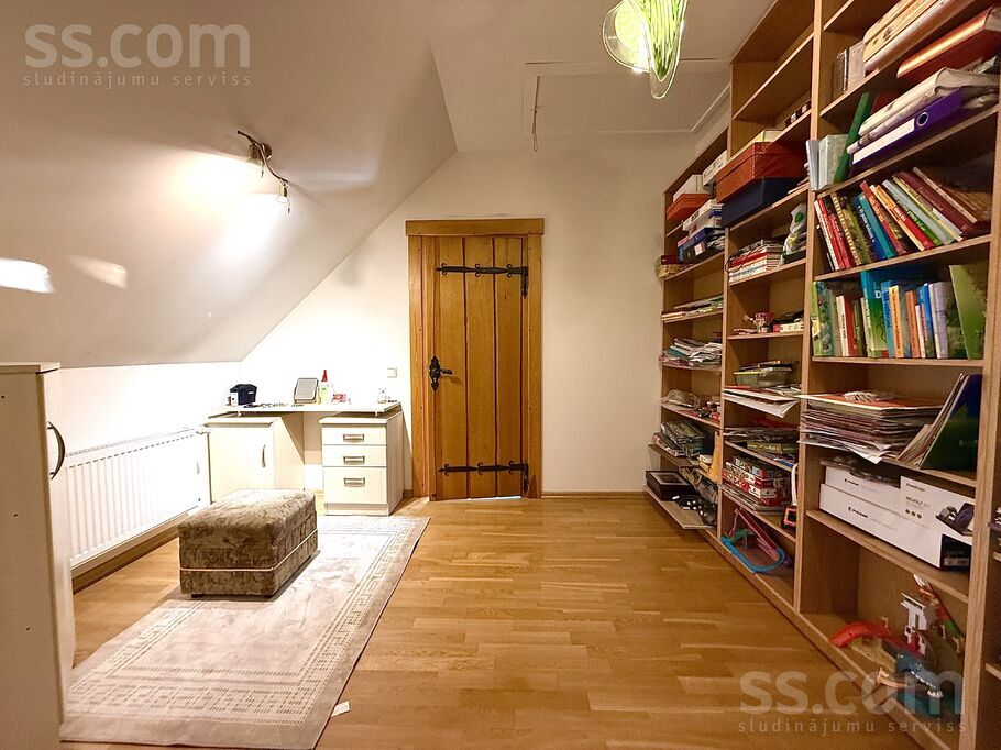 Planīcas 13, Rīga — maja