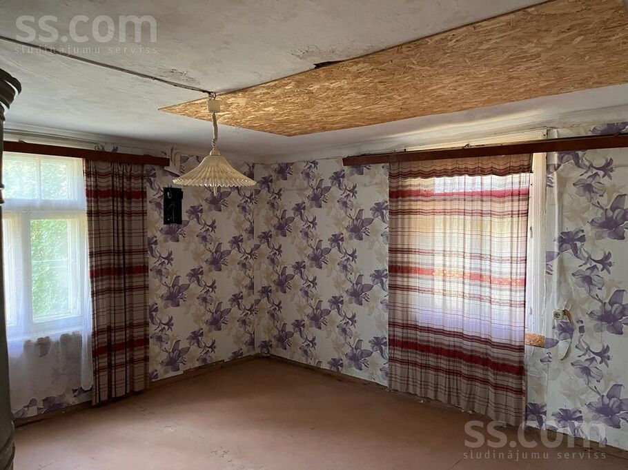 Vieķi, Cēsis un raj., Raunas pag. — maja