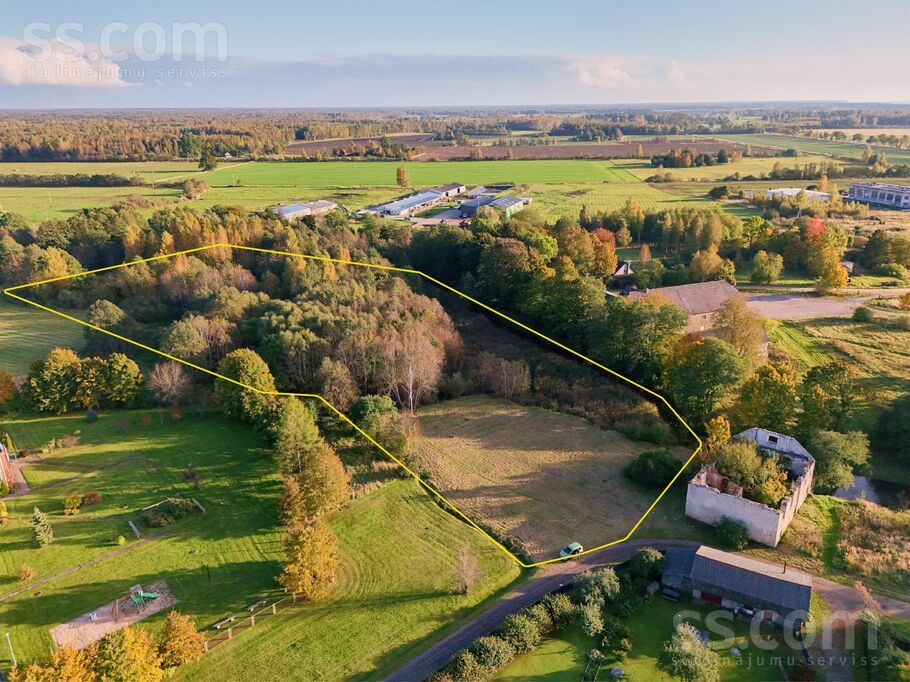 Dārza 24a, Limbaži un raj., Salacgrīva — zeme