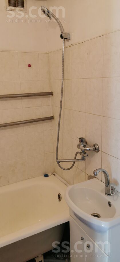 Dzeņu 1, Rīga — dzivoklis