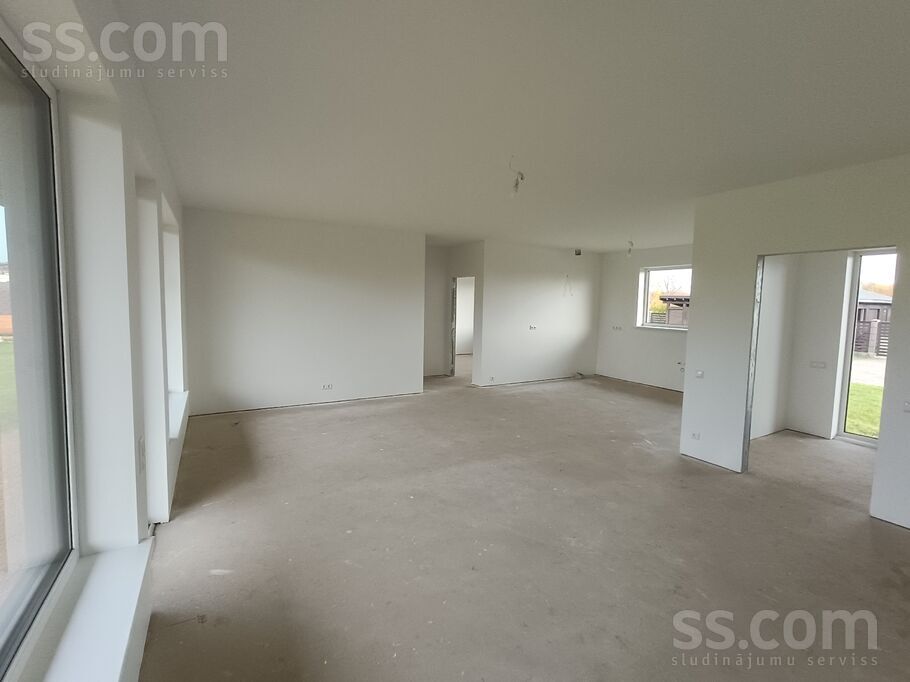 Zvejnieku iela 13, Ogre un raj., Ikšķile — maja