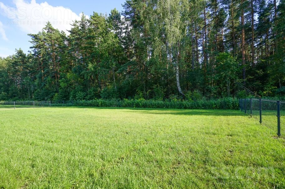 Elizabetes 35, Spilve, Rīgas rajons, Babītes pag. — maja