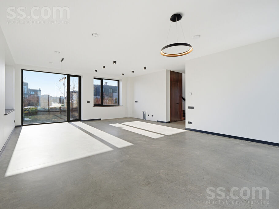 Nīcas 2, Piņķi, Rīgas rajons, Babītes pag. — maja